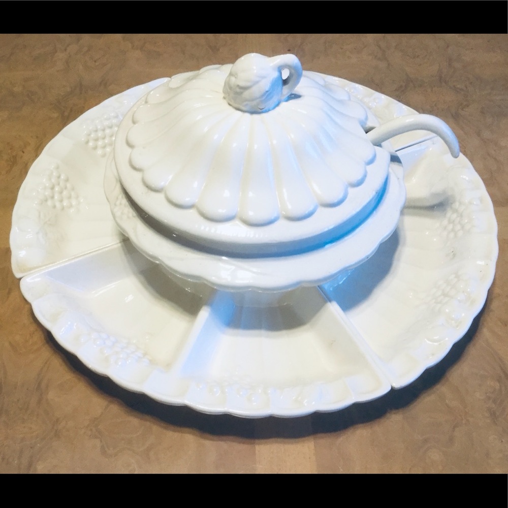 VINTAGE SOUP TUREEN & CRACKER / CONDIMENT PLATTER